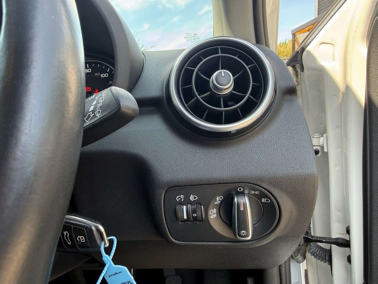 2017 AUDI A1 2017 AUDI A1