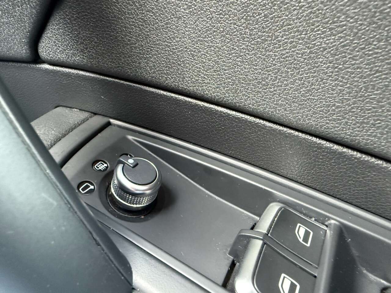 2017 AUDI A1 2017 AUDI A1