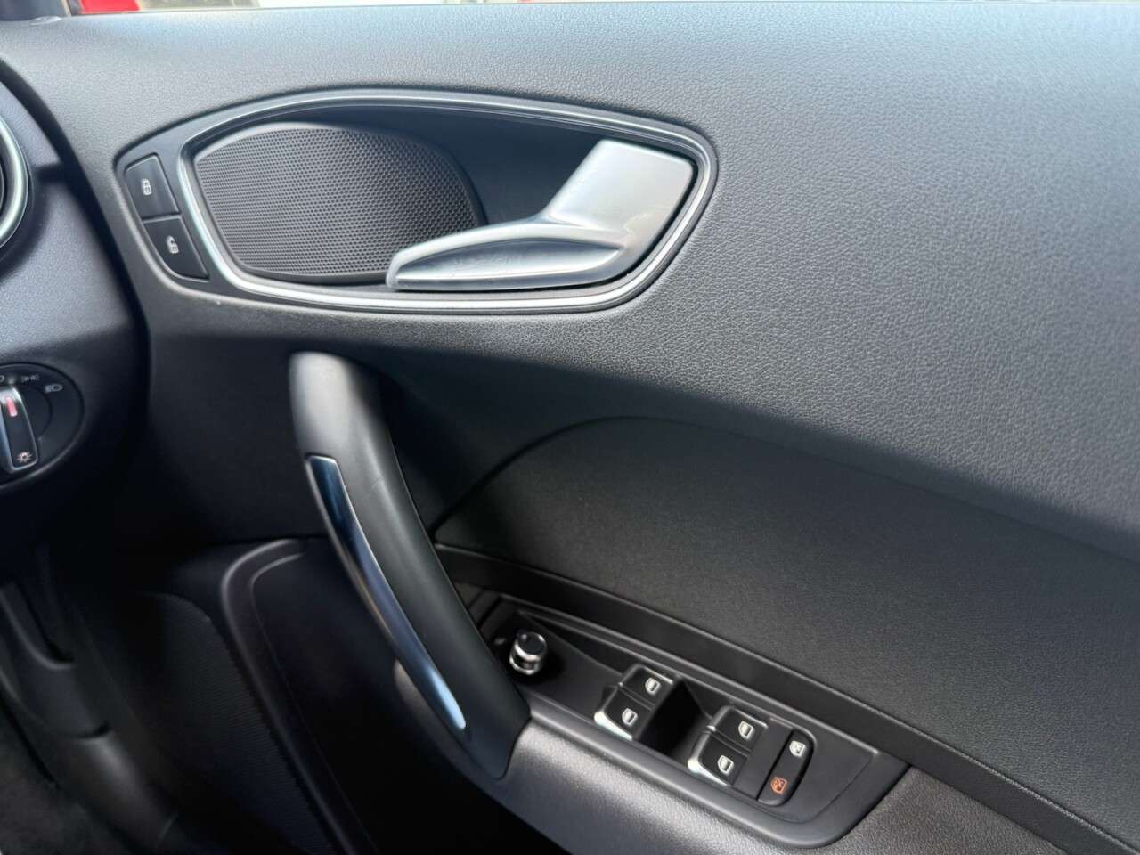 2017 AUDI A1 2017 AUDI A1