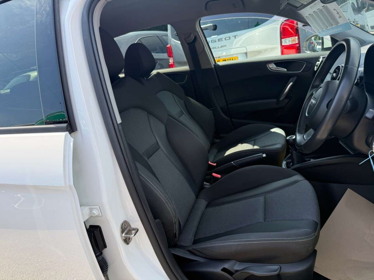 2017 AUDI A1 2017 AUDI A1