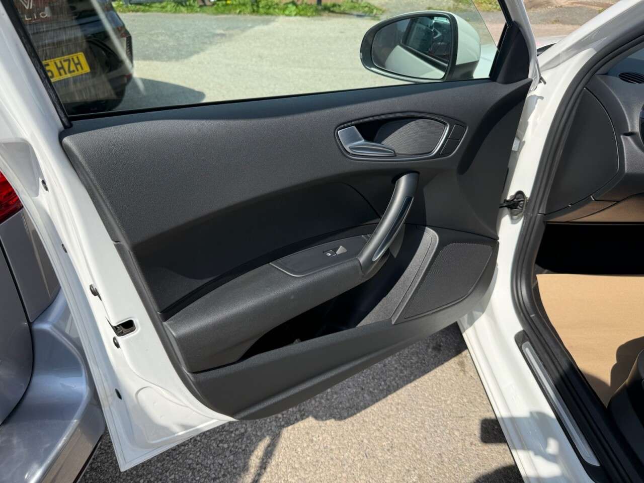2017 AUDI A1 2017 AUDI A1