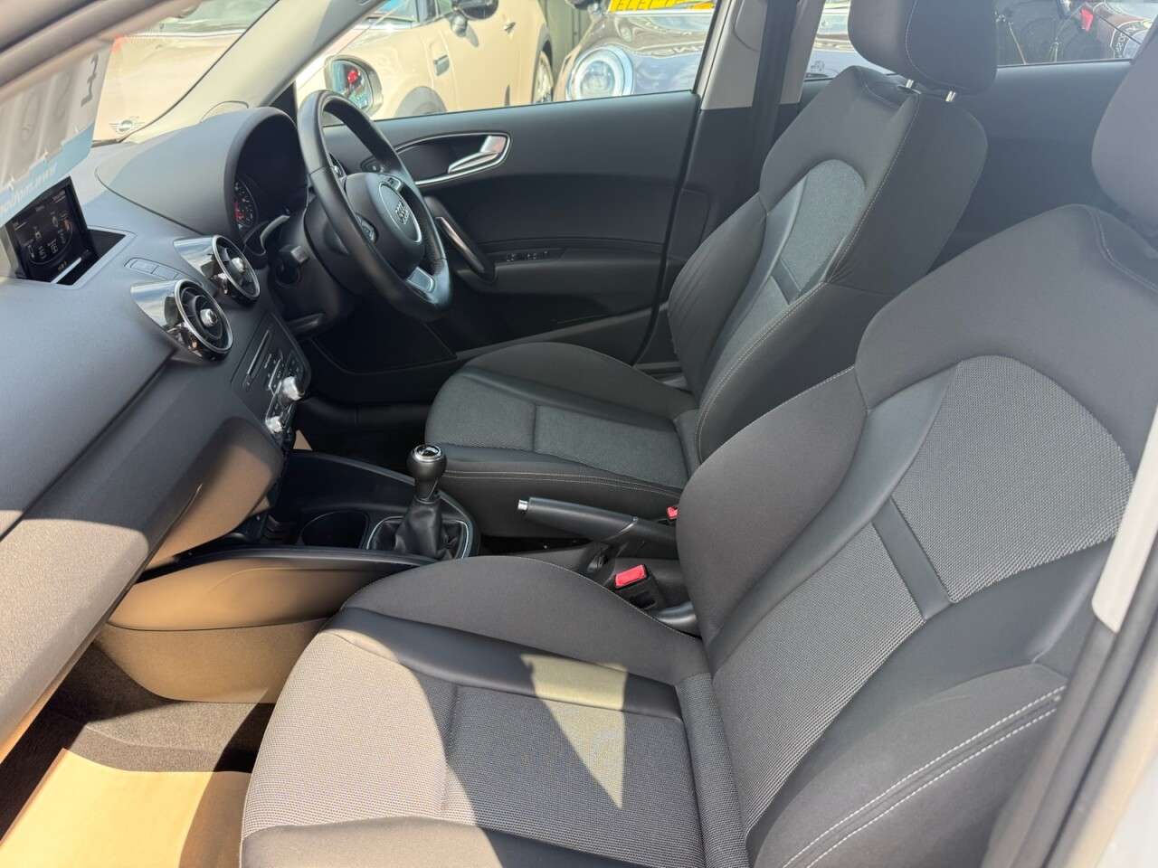 2017 AUDI A1 2017 AUDI A1