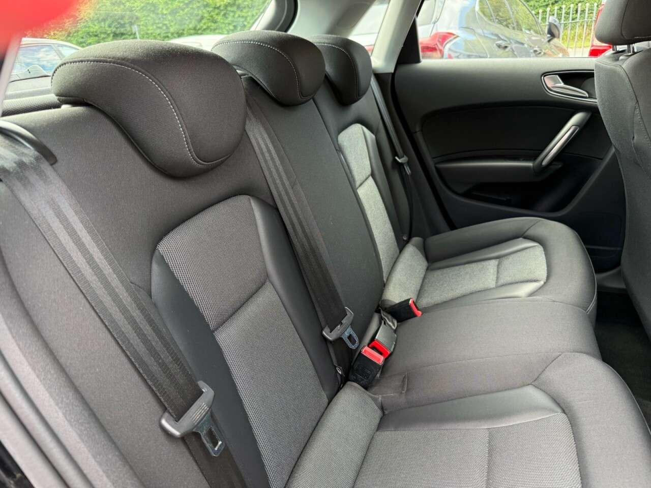 2017 AUDI A1 2017 AUDI A1