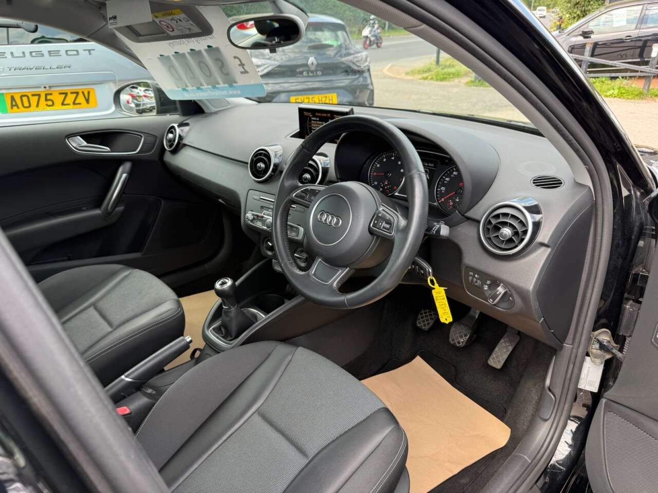 2017 AUDI A1 2017 AUDI A1
