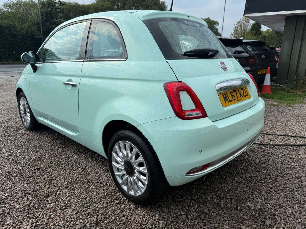 A 2017 FIAT 500 1.2 Lounge Hatchback 3dr Petrol Manual Euro 6 (s/s) (69 bhp) A 2017 FIAT 500 1.2 Lounge Hatchback 3dr Petrol Manual Euro 6 (s/s) (69 bhp)