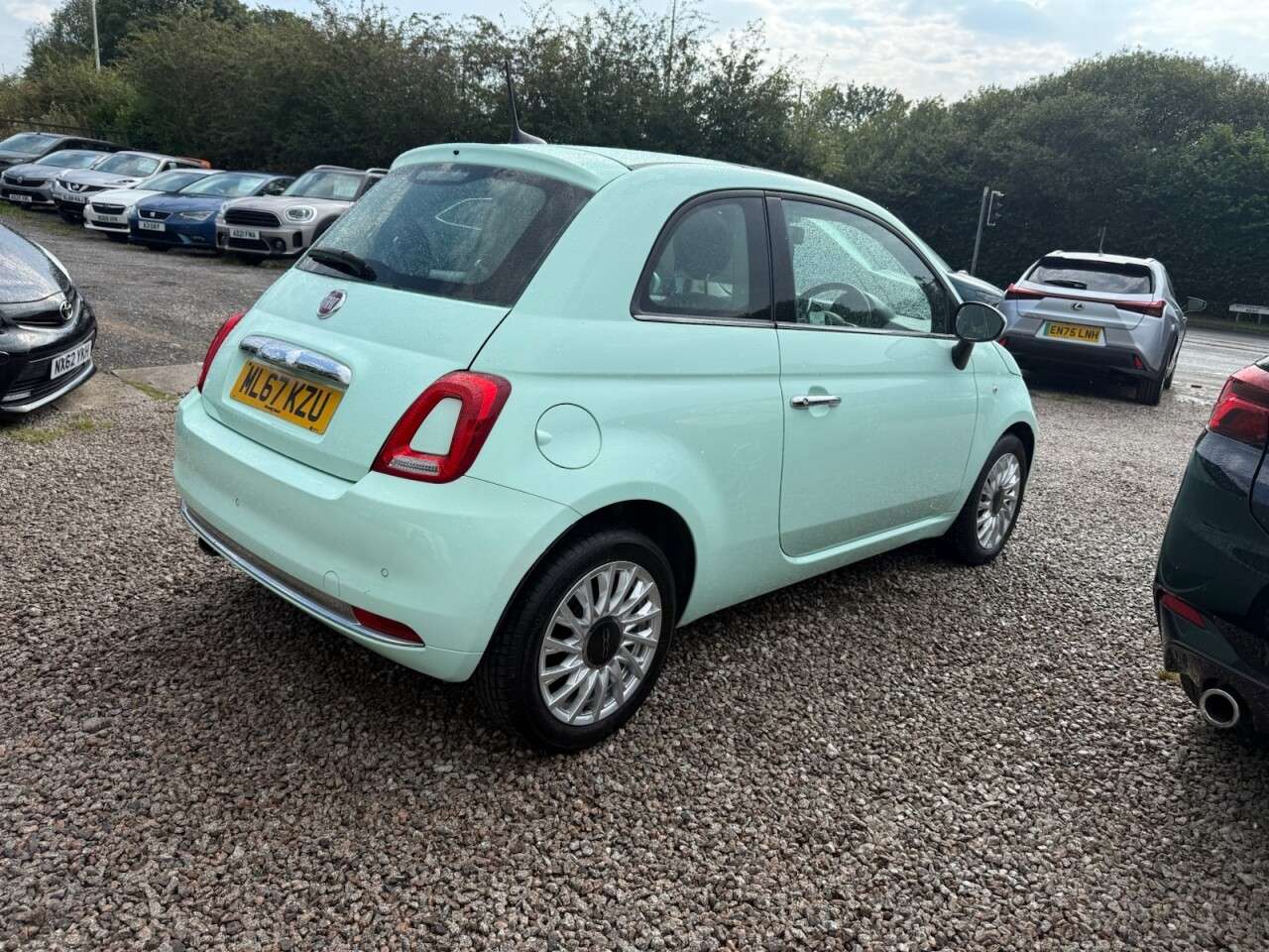 A 2017 FIAT 500 1.2 Lounge Hatchback 3dr Petrol Manual Euro 6 (s/s) (69 bhp) A 2017 FIAT 500 1.2 Lounge Hatchback 3dr Petrol Manual Euro 6 (s/s) (69 bhp)