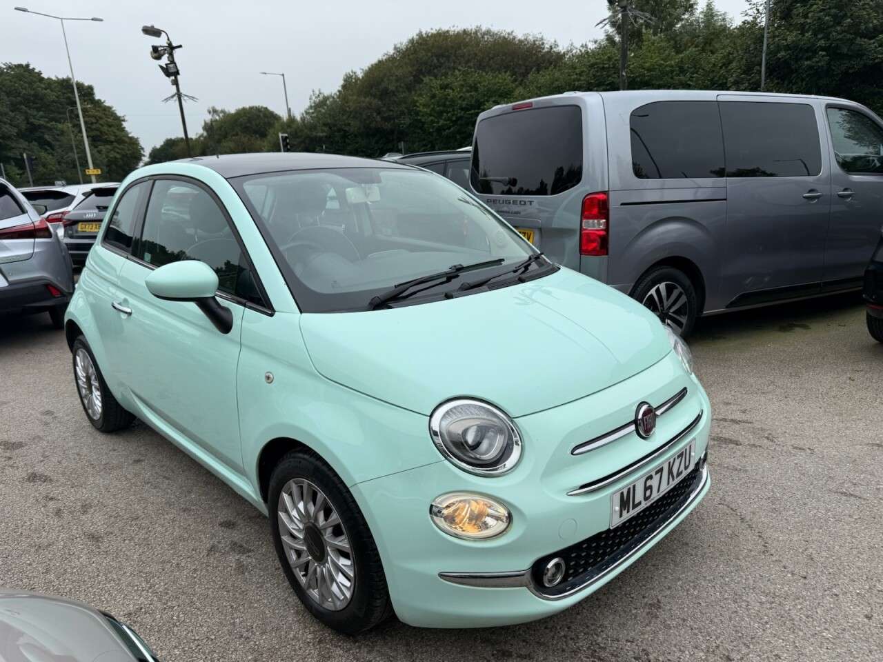 2017 FIAT 500 2017 FIAT 500