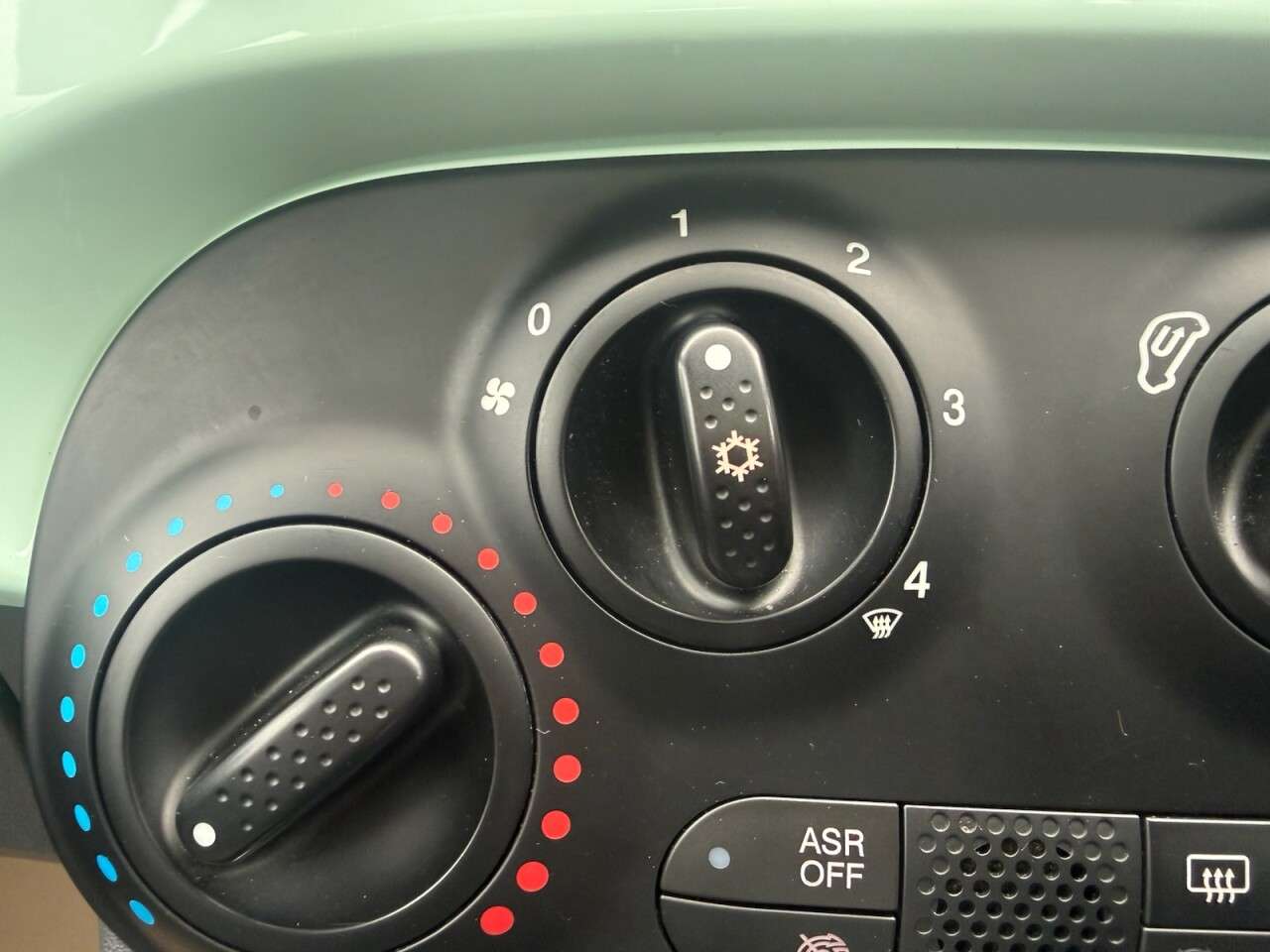 2017 FIAT 500 2017 FIAT 500