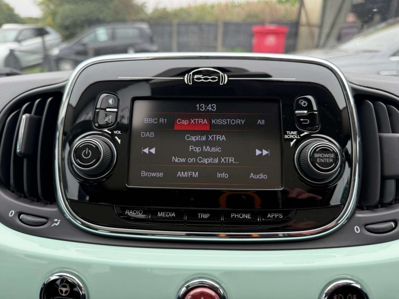 2017 FIAT 500 2017 FIAT 500