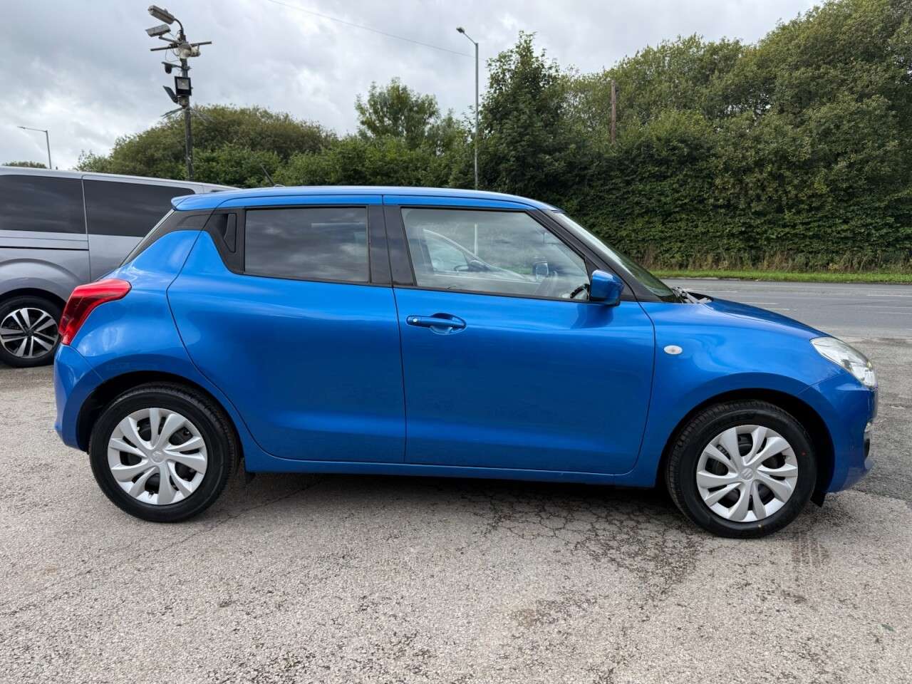 A 2017 SUZUKI SWIFT 1.2 Dualjet SZ3 Hatchback 5dr Petrol Manual Euro 6 (s/s) (90 ps) 1 OWNER & A 2017 SUZUKI SWIFT 1.2 Dualjet SZ3 Hatchback 5dr Petrol Manual Euro 6 (s/s) (90 ps) 1 OWNER &