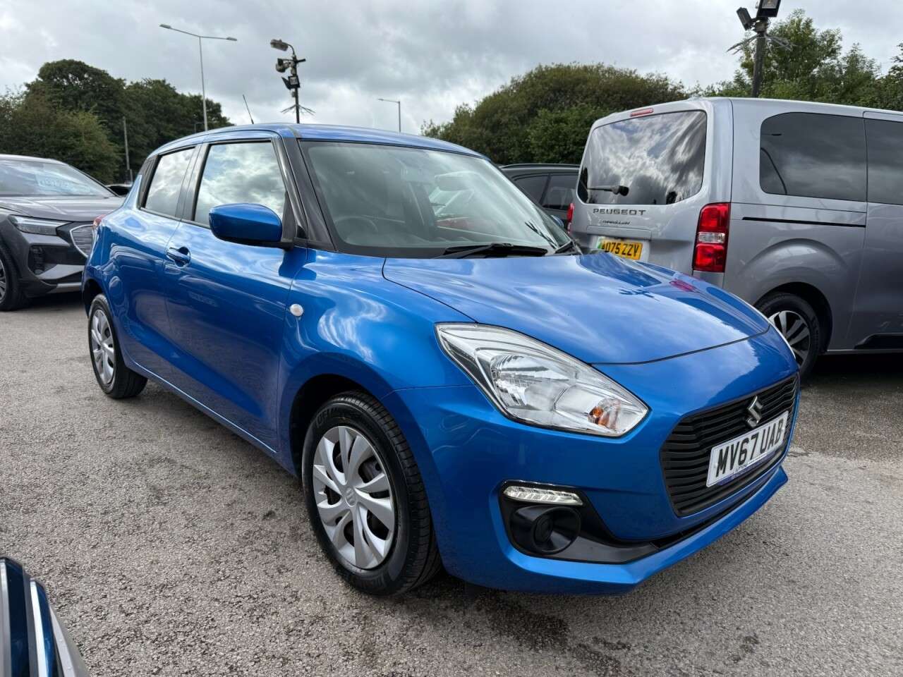 2017 SUZUKI SWIFT 2017 SUZUKI SWIFT