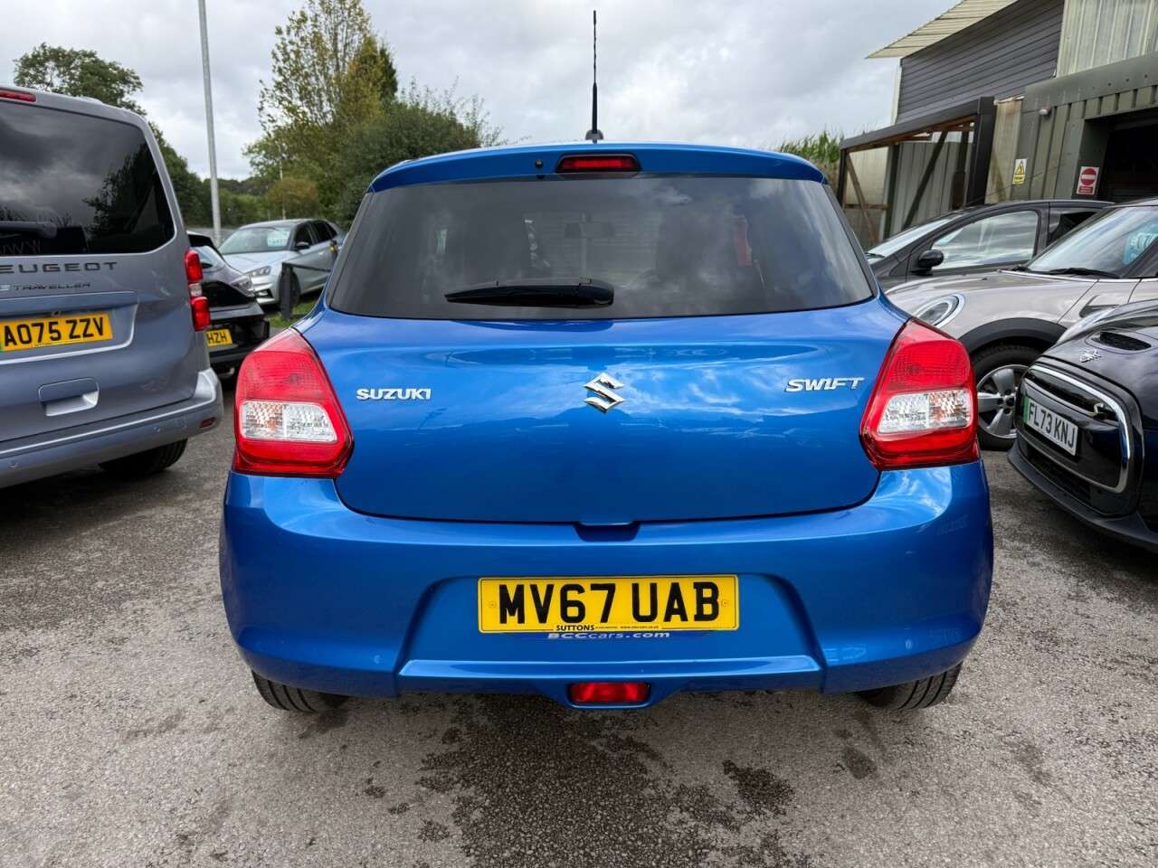 2017 SUZUKI SWIFT 2017 SUZUKI SWIFT