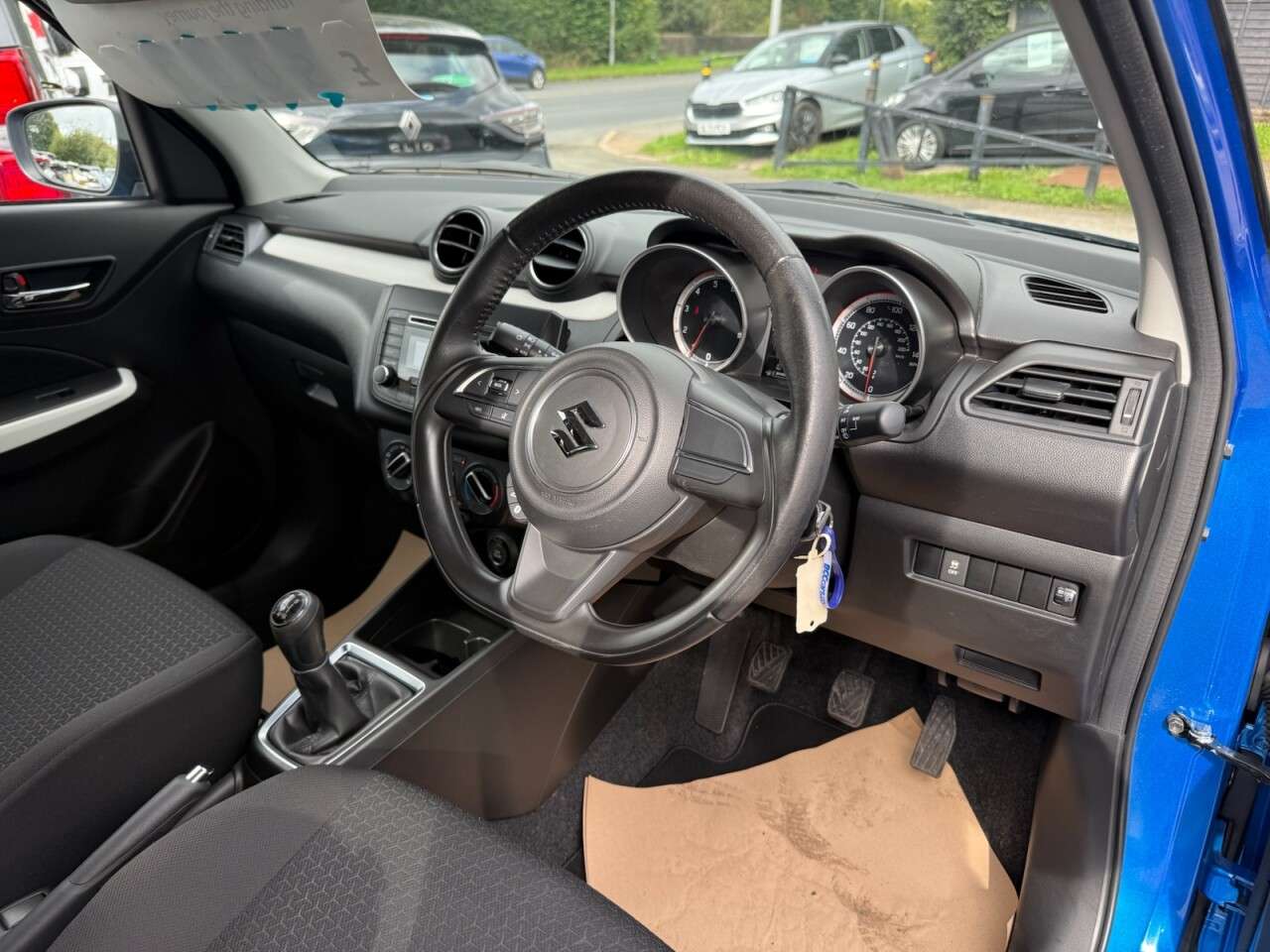 2017 SUZUKI SWIFT 2017 SUZUKI SWIFT