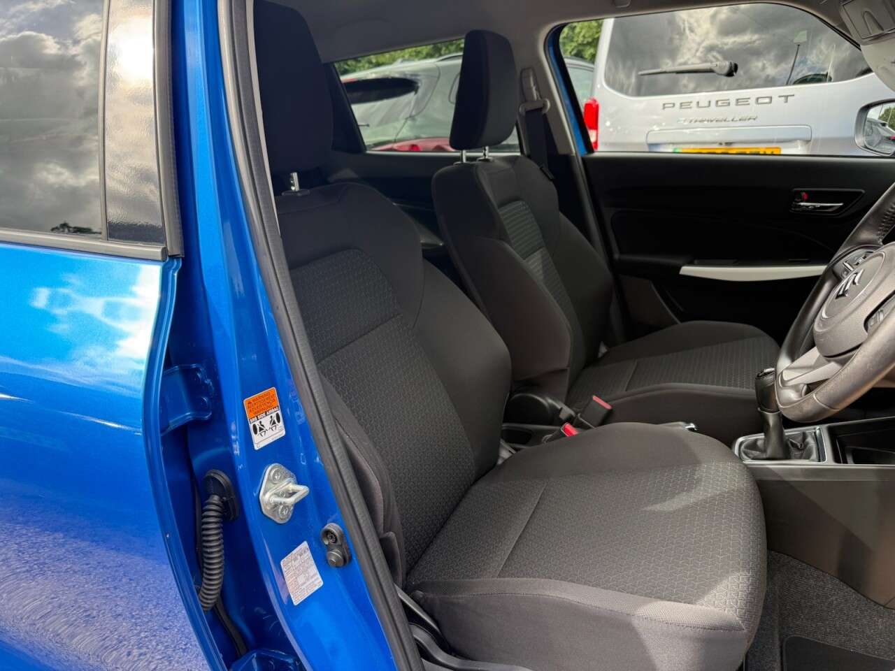 2017 SUZUKI SWIFT 2017 SUZUKI SWIFT