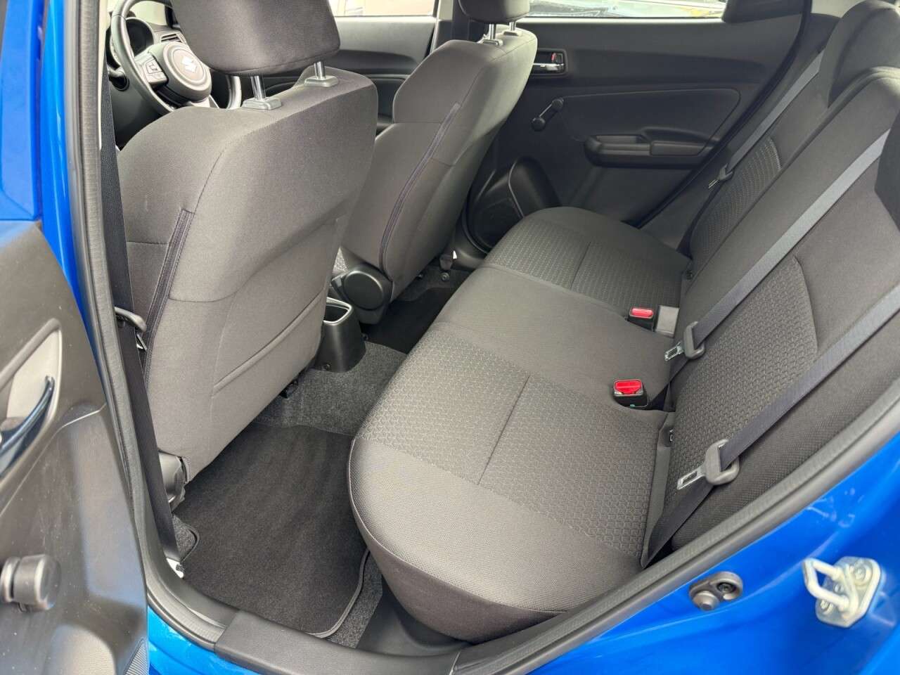 2017 SUZUKI SWIFT 2017 SUZUKI SWIFT