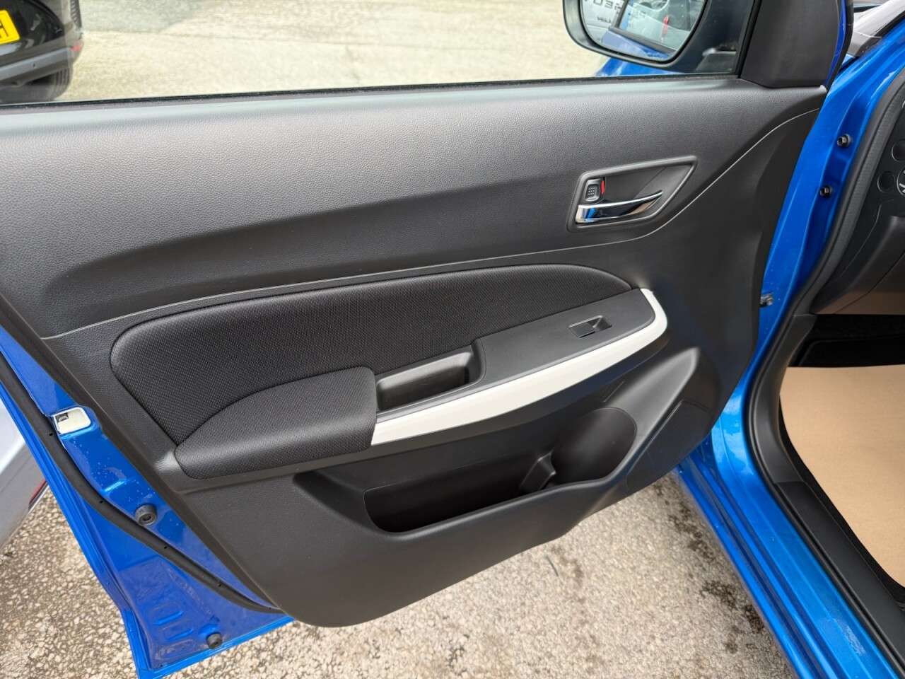 2017 SUZUKI SWIFT 2017 SUZUKI SWIFT