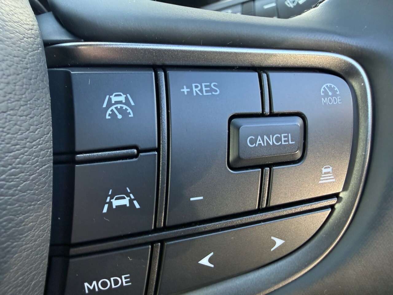 2026 LEXUS UX 2026 LEXUS UX