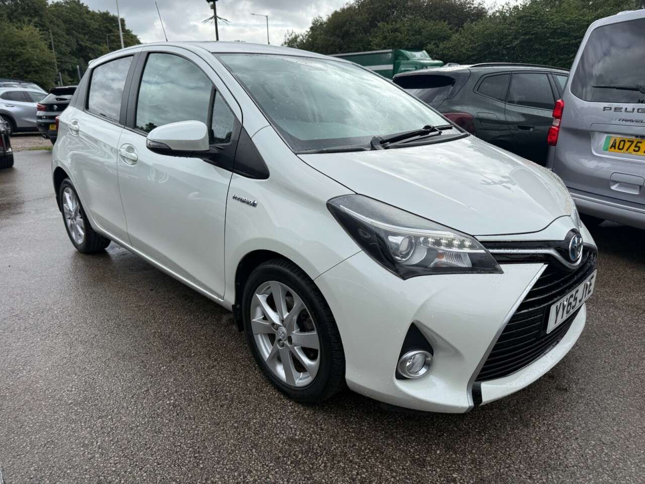2015 TOYOTA YARIS 2015 TOYOTA YARIS