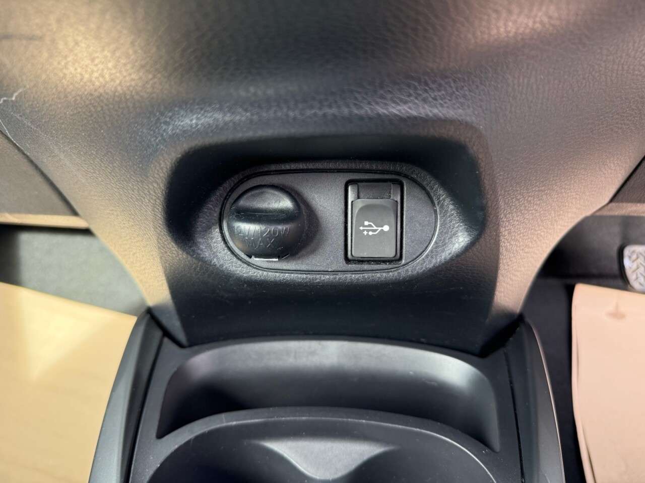2015 TOYOTA YARIS 2015 TOYOTA YARIS