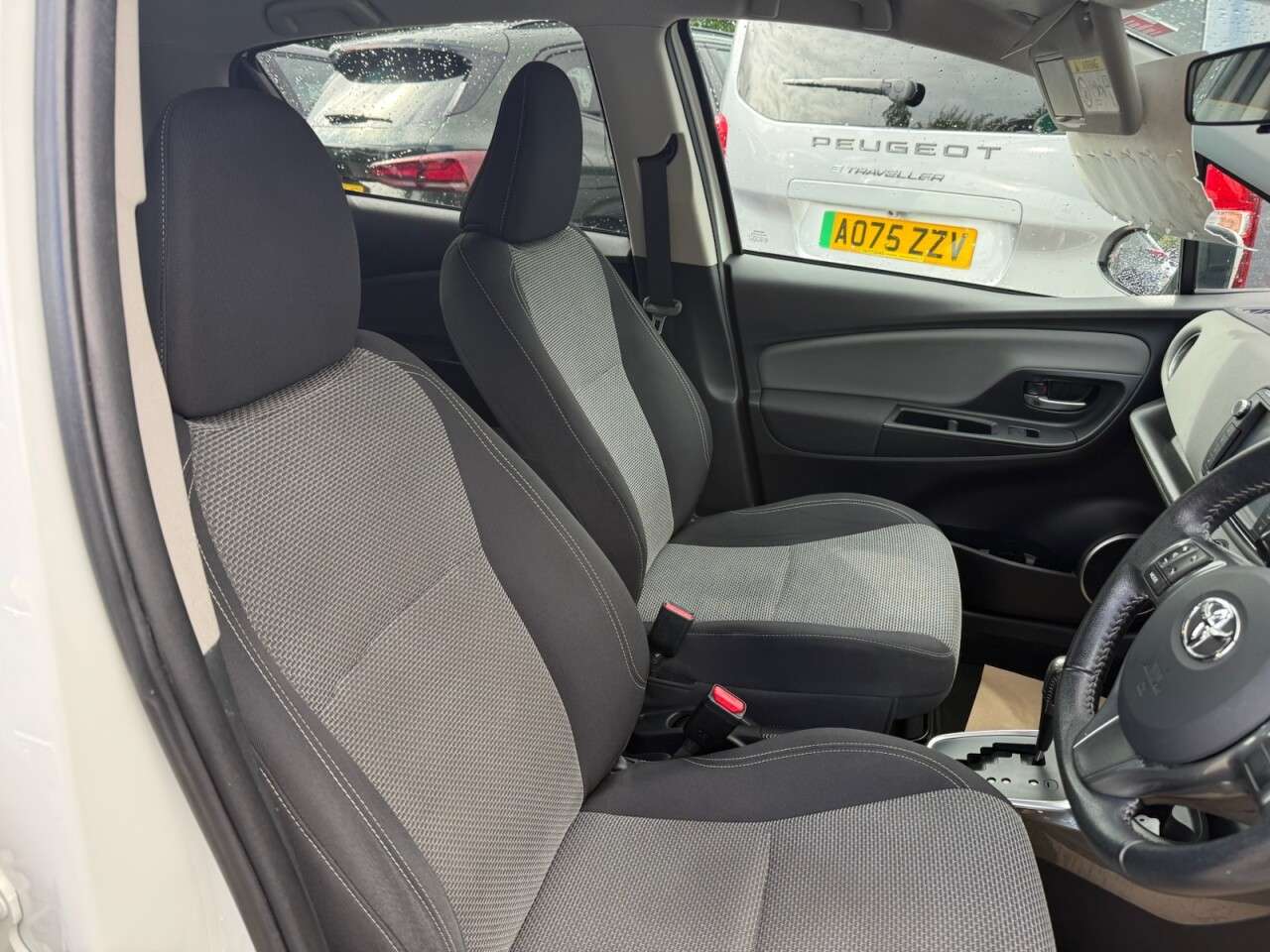 2015 TOYOTA YARIS 2015 TOYOTA YARIS