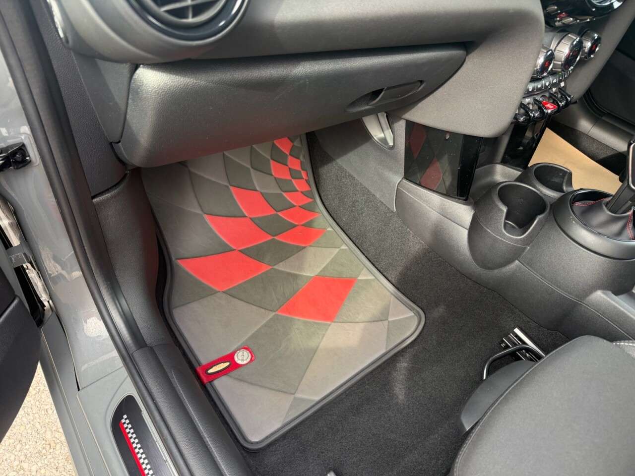 2019 MINI HATCH 2019 MINI HATCH