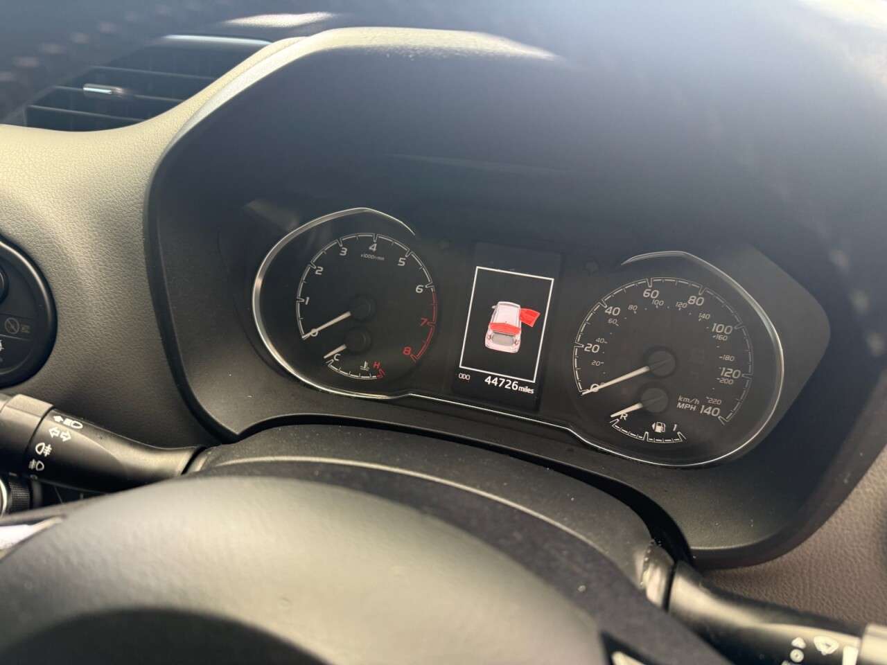 A 2018 TOYOTA YARIS 1.5 VVT-i Icon Hatchback 5dr Petrol Manual Euro 6 (111 ps) TOYOTA SERVICE R A 2018 TOYOTA YARIS 1.5 VVT-i Icon Hatchback 5dr Petrol Manual Euro 6 (111 ps) TOYOTA SERVICE R