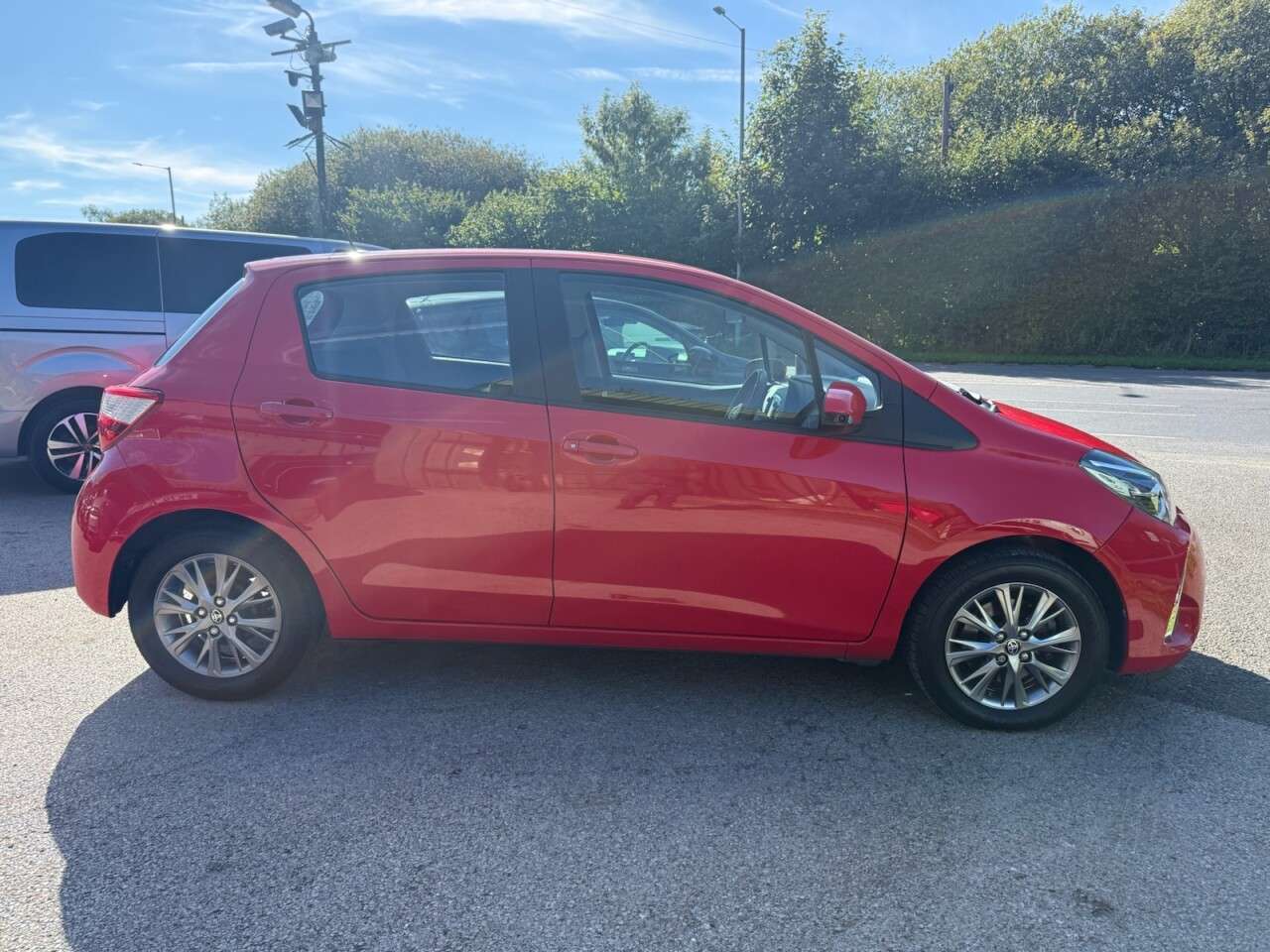 A 2018 TOYOTA YARIS 1.5 VVT-i Icon Hatchback 5dr Petrol Manual Euro 6 (111 ps) TOYOTA SERVICE R A 2018 TOYOTA YARIS 1.5 VVT-i Icon Hatchback 5dr Petrol Manual Euro 6 (111 ps) TOYOTA SERVICE R