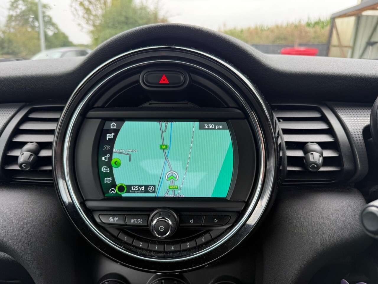 A 2020 MINI HATCH 1.5 Cooper Sport Hatchback 3dr Petrol Manual Euro 6 (s/s) (136 ps) NAVIGATI A 2020 MINI HATCH 1.5 Cooper Sport Hatchback 3dr Petrol Manual Euro 6 (s/s) (136 ps) NAVIGATI