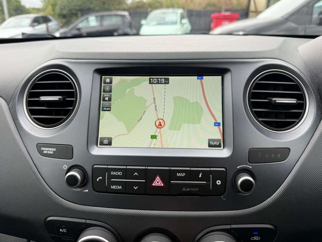 A 2019 HYUNDAI I10 1.0 GO! SE Hatchback 5dr Petrol Manual Euro 6 (67 ps) 1 FORMER KEEPERS ~ SA A 2019 HYUNDAI I10 1.0 GO! SE Hatchback 5dr Petrol Manual Euro 6 (67 ps) 1 FORMER KEEPERS ~ SA