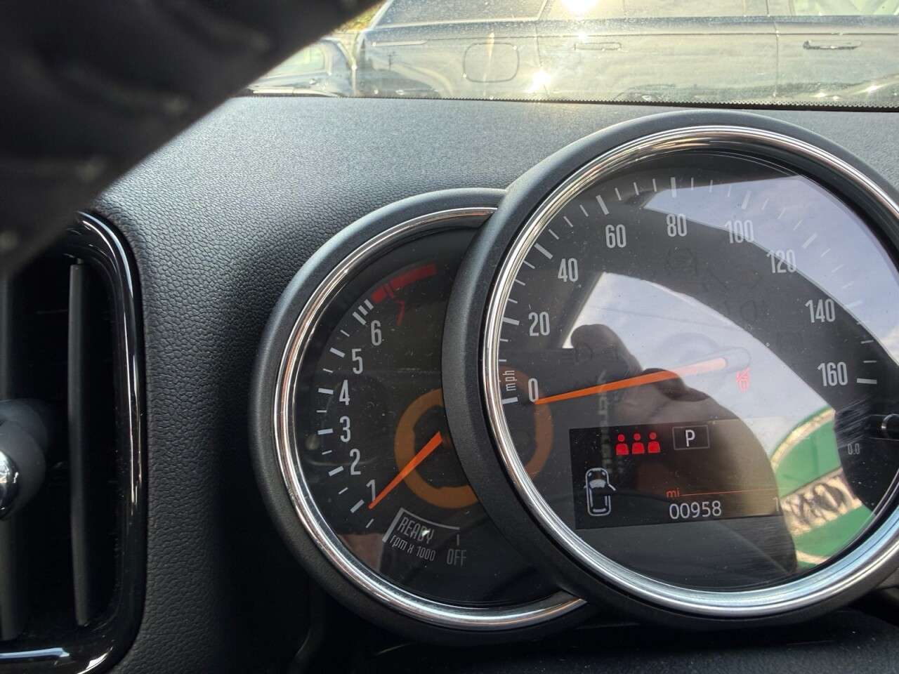 A 2021 MINI COUNTRYMAN 1.5 Cooper Classic SUV 5dr Petrol Steptronic Euro 6 (s/s) (136 ps) JUST ARR A 2021 MINI COUNTRYMAN 1.5 Cooper Classic SUV 5dr Petrol Steptronic Euro 6 (s/s) (136 ps) JUST ARR