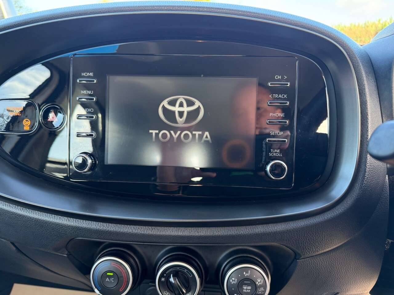 2022 TOYOTA AYGO X 2022 TOYOTA AYGO X