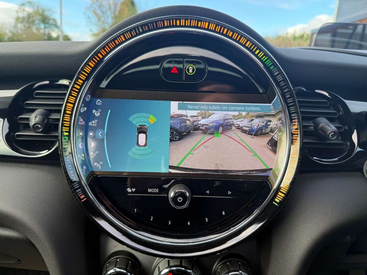 A 2023 MINI ELECTRIC HATCH Cooper SE 32.6kWh Level 3 Hatchback 3dr Electric Auto (184 ps) MINI SERVICE A 2023 MINI ELECTRIC HATCH Cooper SE 32.6kWh Level 3 Hatchback 3dr Electric Auto (184 ps) MINI SERVICE