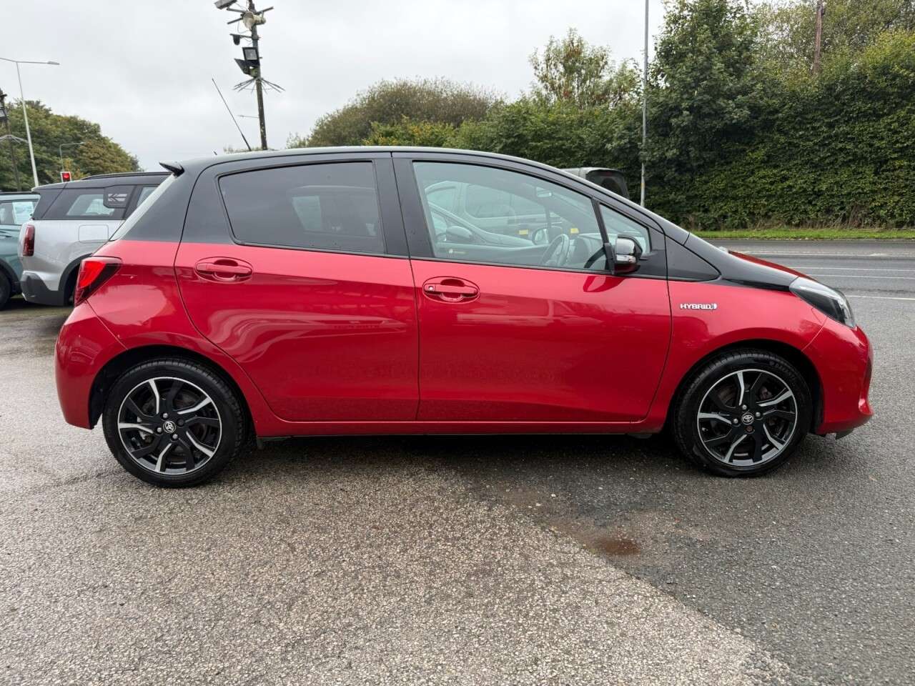 A 2016 TOYOTA YARIS 1.5 VVT-h Design Hatchback 5dr Petrol Hybrid E-CVT Euro 6 (101 ps) £20 YEAR A 2016 TOYOTA YARIS 1.5 VVT-h Design Hatchback 5dr Petrol Hybrid E-CVT Euro 6 (101 ps) £20 YEAR