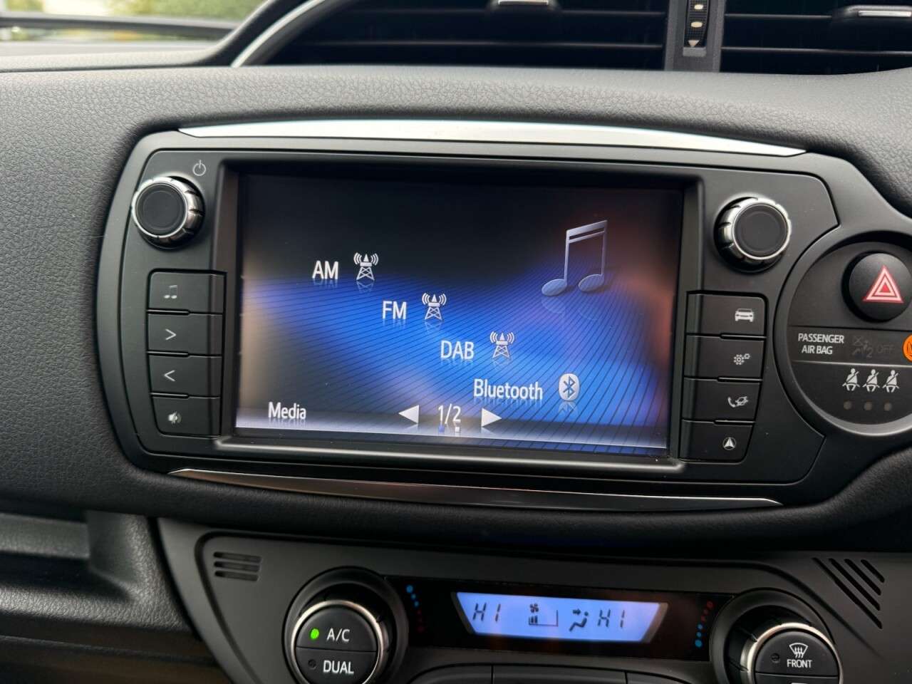 2016 TOYOTA YARIS 2016 TOYOTA YARIS