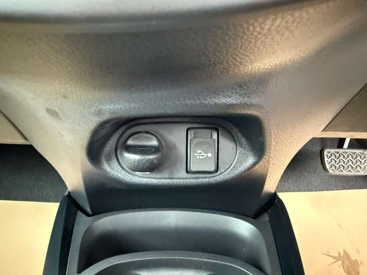 2016 TOYOTA YARIS 2016 TOYOTA YARIS