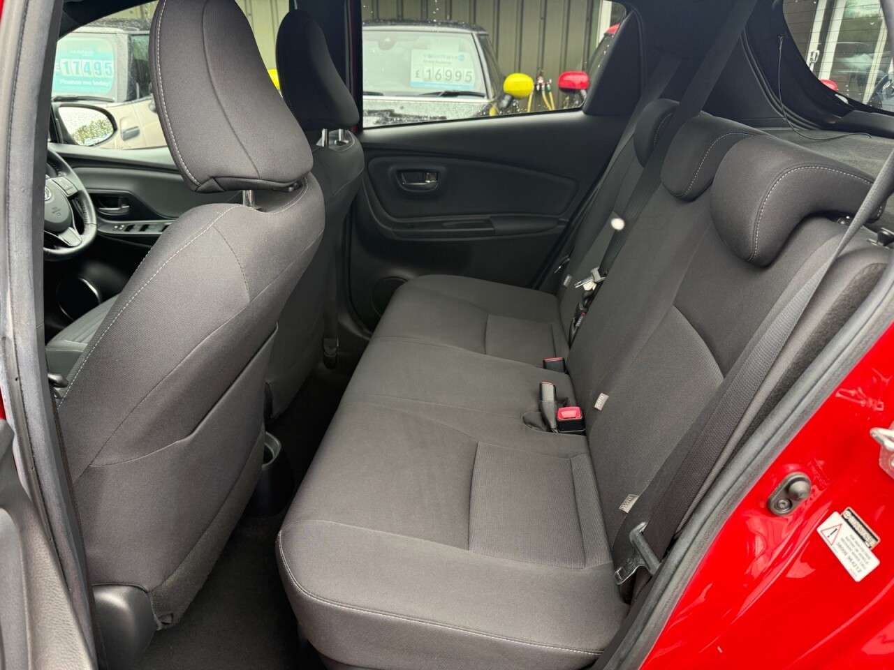 2016 TOYOTA YARIS 2016 TOYOTA YARIS