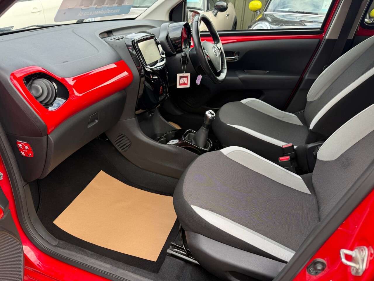 2017 TOYOTA AYGO 2017 TOYOTA AYGO