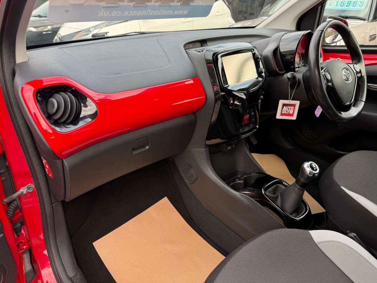 2017 TOYOTA AYGO 2017 TOYOTA AYGO