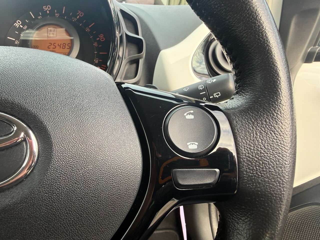 2017 TOYOTA AYGO 2017 TOYOTA AYGO