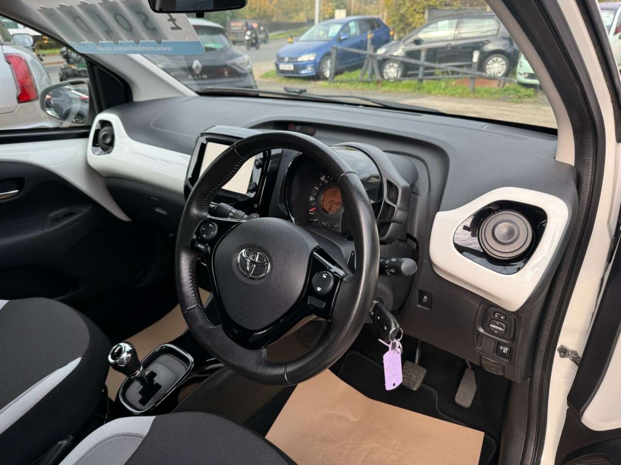 2017 TOYOTA AYGO 2017 TOYOTA AYGO