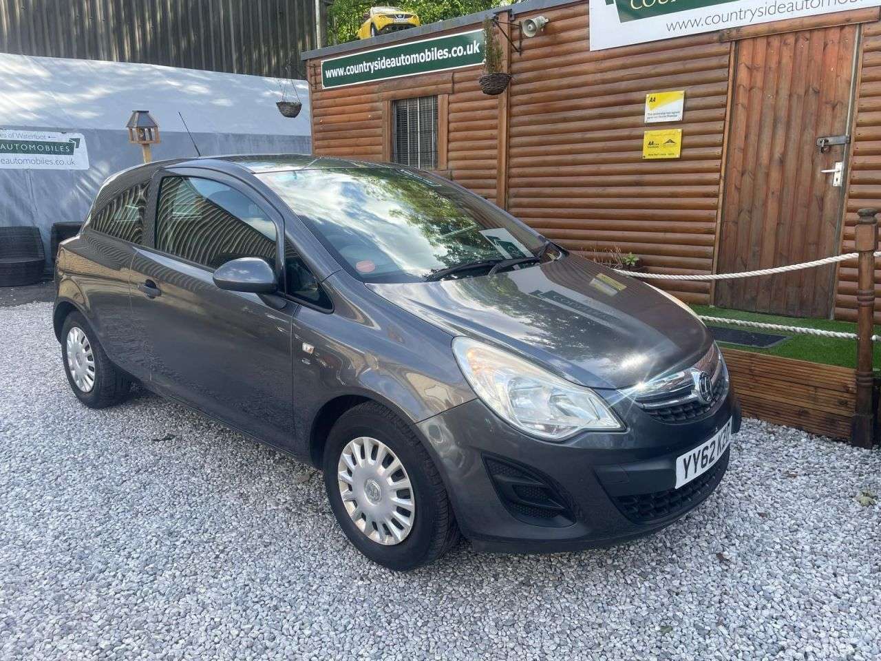 A 2012 VAUXHALL CORSA 1.0 ecoFLEX 12V S Hatchback 3dr Petrol Manual Euro 5 (65 ps) FULL VAUXHALL A 2012 VAUXHALL CORSA 1.0 ecoFLEX 12V S Hatchback 3dr Petrol Manual Euro 5 (65 ps) FULL VAUXHALL