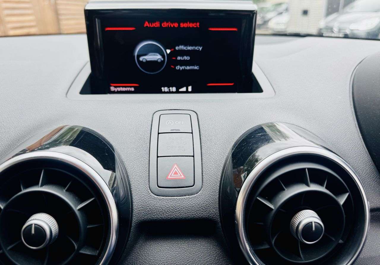 2016 AUDI A1 2016 AUDI A1