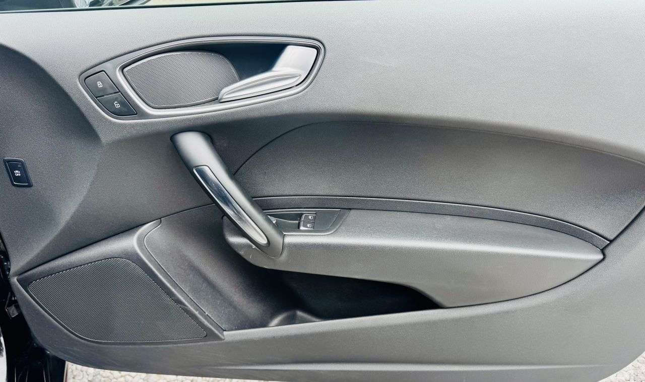 2016 AUDI A1 2016 AUDI A1