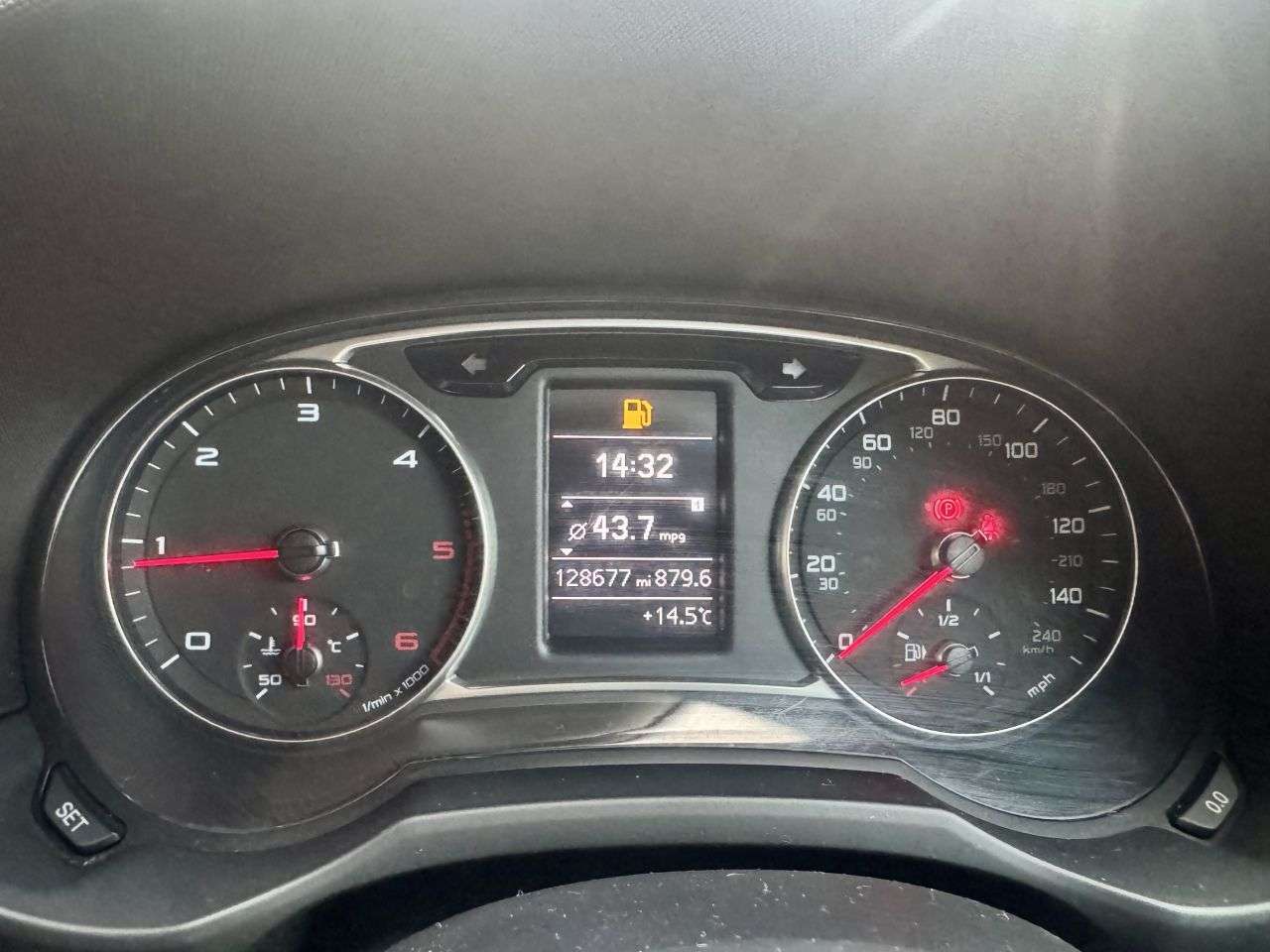 2016 AUDI A1 2016 AUDI A1