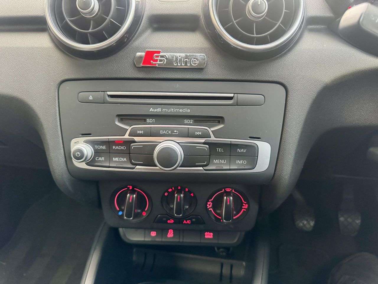 2016 AUDI A1 2016 AUDI A1