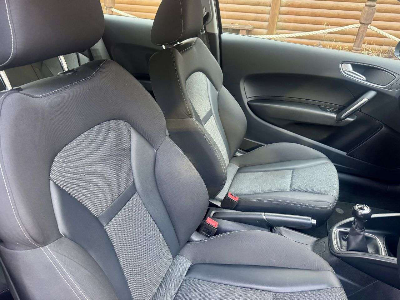 2016 AUDI A1 2016 AUDI A1