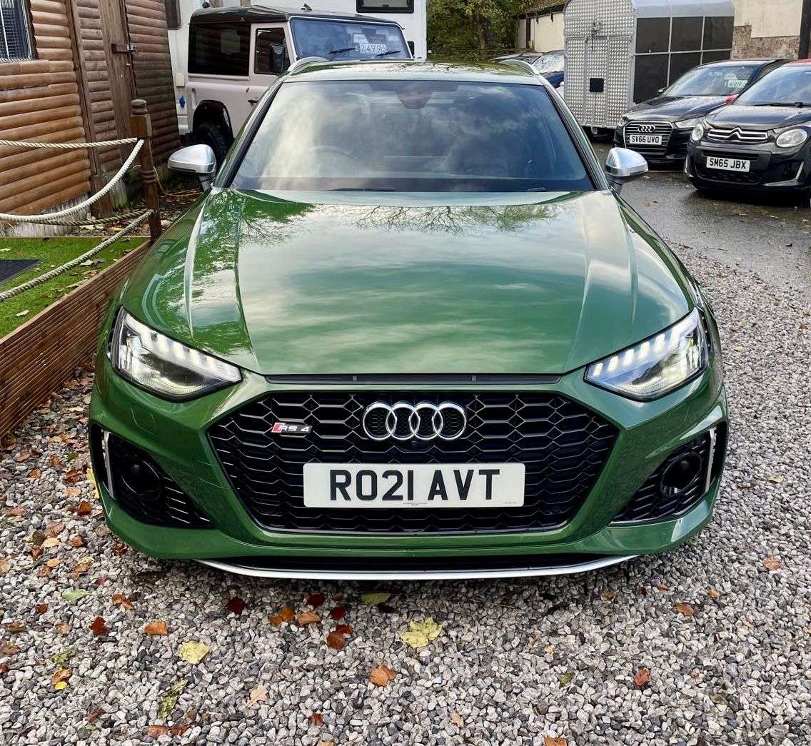 A 2021 AUDI RS4 AVANT 2.9 TFSI V6 Estate 5dr Petrol Tiptronic quattro Euro 6 (s/s) (450 ps) COMFO A 2021 AUDI RS4 AVANT 2.9 TFSI V6 Estate 5dr Petrol Tiptronic quattro Euro 6 (s/s) (450 ps) COMFO