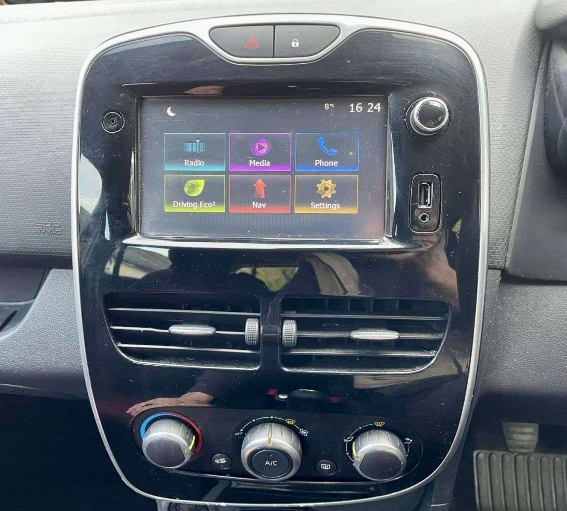 2016 RENAULT CLIO 2016 RENAULT CLIO