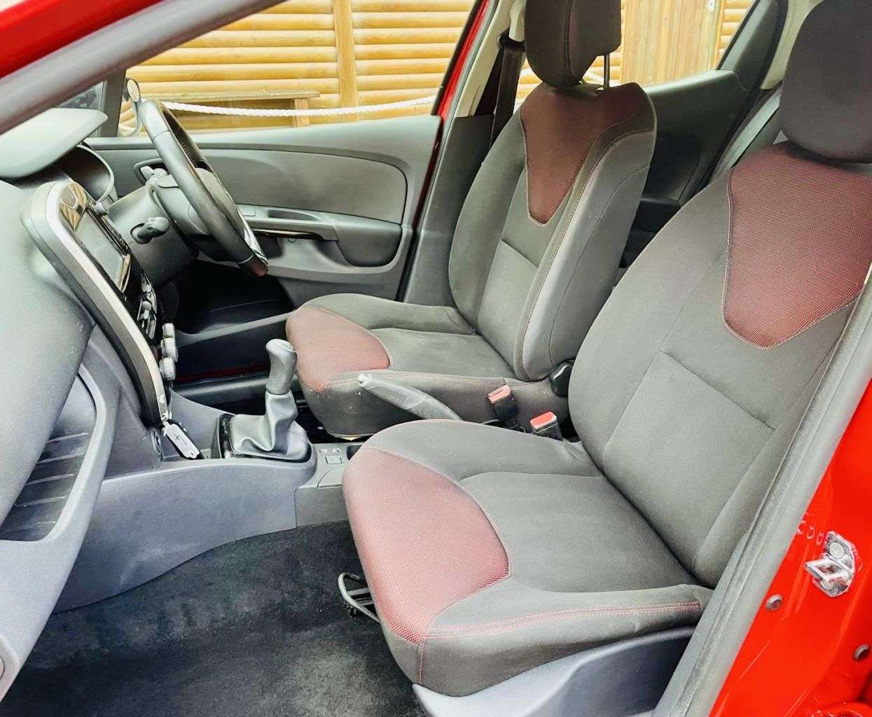 2016 RENAULT CLIO 2016 RENAULT CLIO