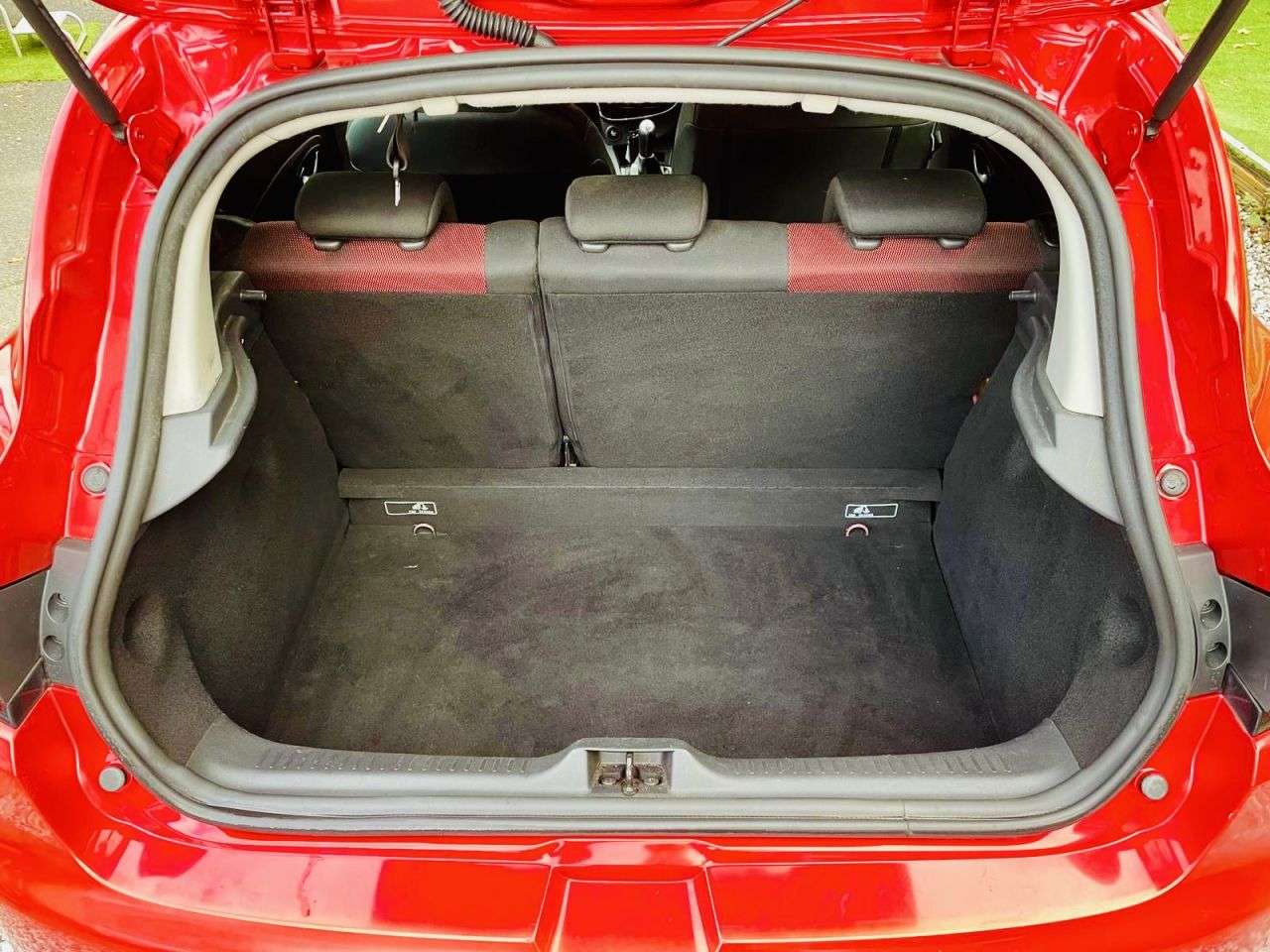 2016 RENAULT CLIO 2016 RENAULT CLIO